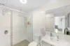 23/12 Flinders St, West Gladstone, Qld 4680-Image