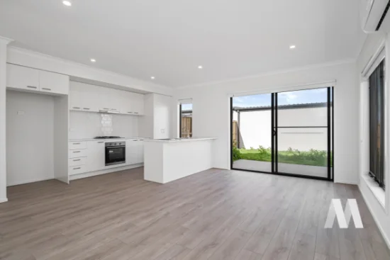 24 Koodya St, Mambourin, Vic 3024