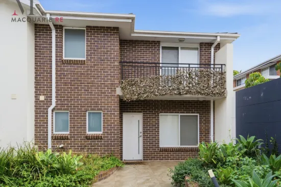 25/10 Old Glenfield Road, Casula, NSW 2170