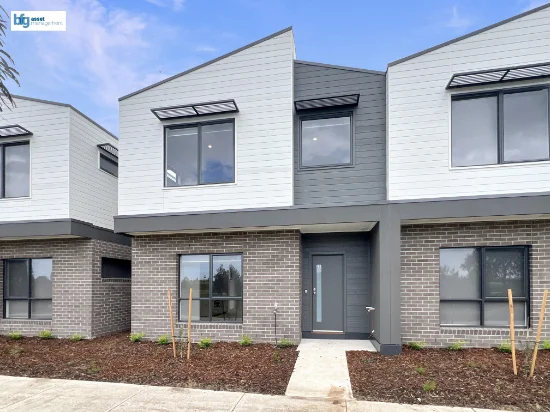 25 Varzea Walk, Werribee, Vic 3030 - For Rent
