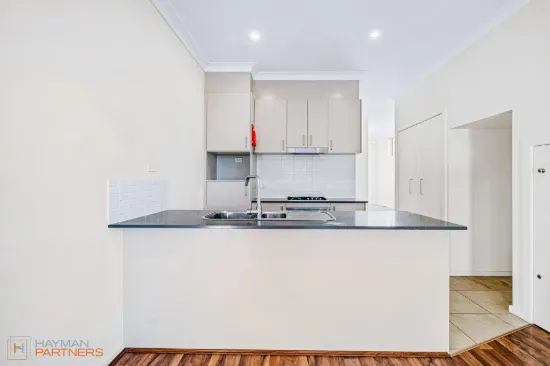 27/1 Arthur Blakeley Way, Coombs, ACT 2611