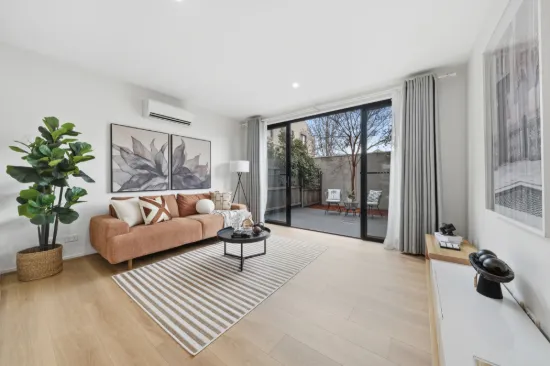 27/135 Easty Street, Phillip, ACT 2606