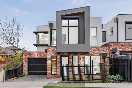 27 Grevillia Road, Oak Park, Vic 3046