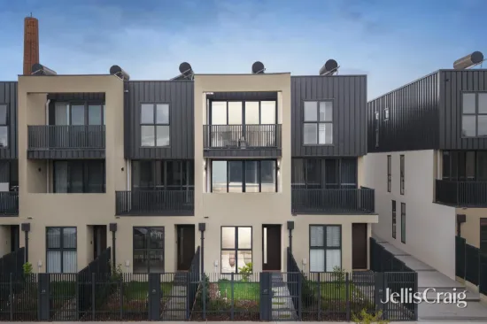 27 Robertson Road, Nunawading, Vic 3131