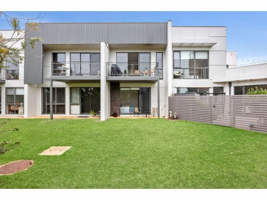 28 Coast Drive, Torquay, Vic 3228 - For Rent