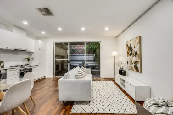 28 Hobsons Place, Adelaide, SA 5000