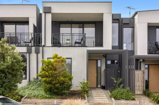 28 Wurrak Crescent, Torquay, Vic 3228