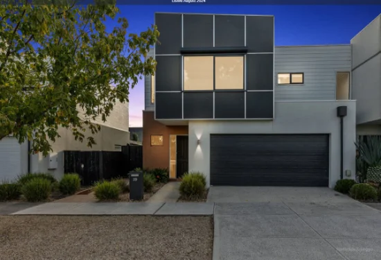 29 Hammond Crescent, Officer, Vic 3809