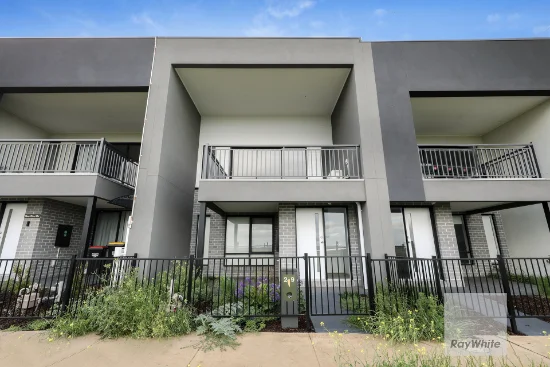 29 Messara Walk, Truganina, Vic 3029 - For Rent