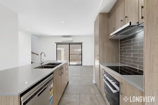 29 Varzea Walk, Werribee, Vic 3030