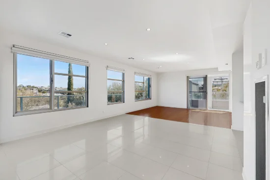 2a Valley View Ct, Niddrie, Vic 3042