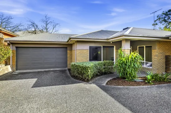 3/10 Halls Parade, Mitcham, Vic 3132