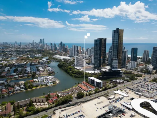 3/11 Hooker Boulevard, Broadbeach Waters QLD 4218-Image