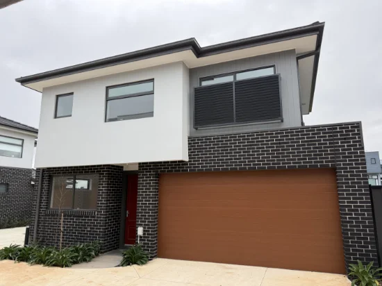 3/110 Hawking Crescent, Fraser Rise, Vic 3336