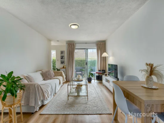 3/115 Prince Edward Parade, Scarborough, Qld 4020