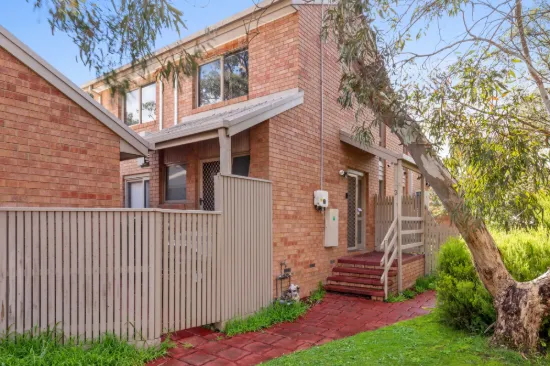 3/12 Emora Street, Croydon, Vic 3136