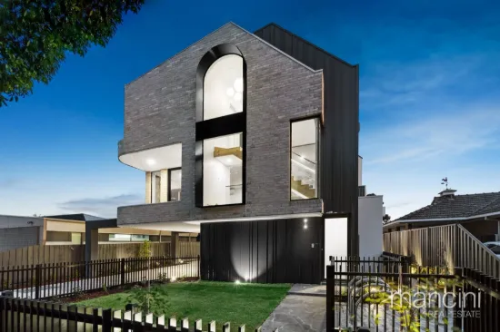 3/130 Civic Parade, Altona, Vic 3018