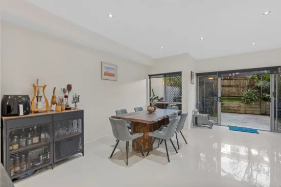 3/16 Broadmere Street, Annerley QLD 4103-Image