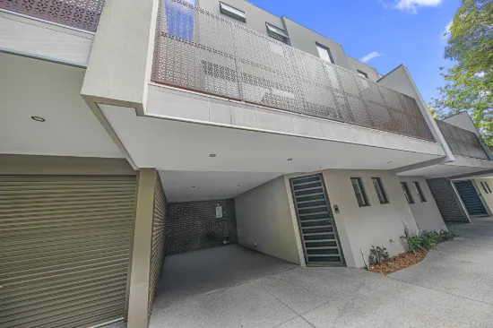 3/18 Canterbury Road, Toorak, Vic 3142