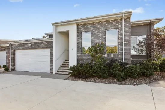 3/2 Fullston Way, Holt, ACT 2615