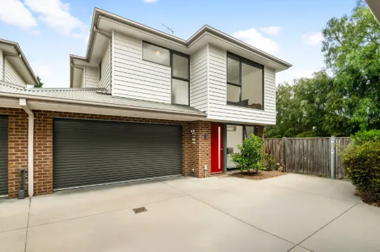 3/23-25 Seabeach Parade, North Shore, Vic 3214