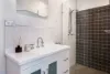 3/23 Hooker Boulevard, Broadbeach Waters, Qld 4218-Image