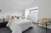 3/3 Bronte Court, Hampton, Vic 3188-Image