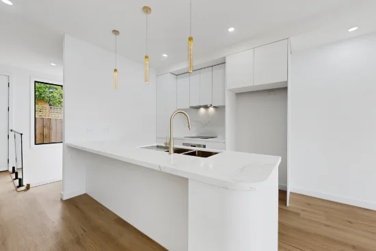 3/35 Council Street, Doncaster, Vic 3108 - For Rent