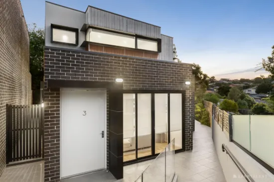 3/4 Judith Court, Doncaster, Vic 3108