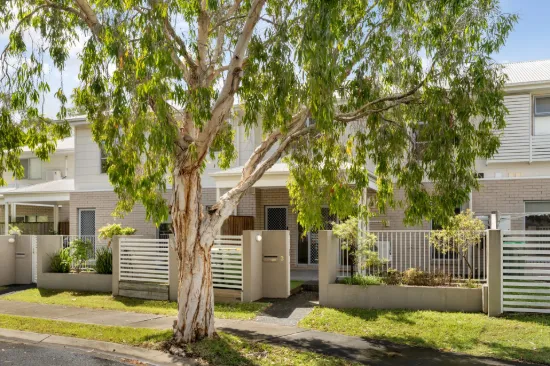 3/4 Tea Trees Avenue, Springfield Lakes, Qld 4300