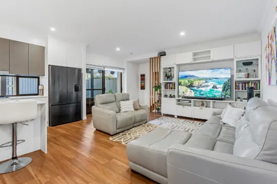 3/58 Broad Street, Labrador, Qld 4215