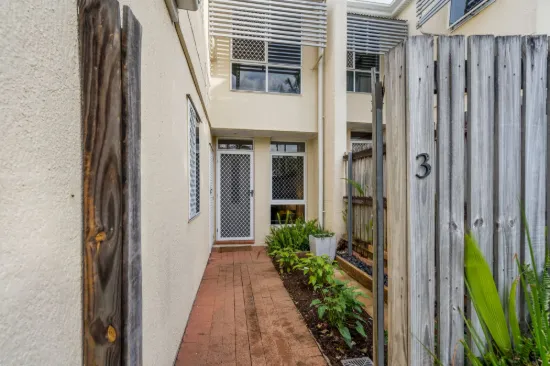 3/8 Mahina Place, Wishart, Qld 4122-Image