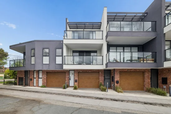 3 Kelso Lane, Footscray, Vic 3011 - For Sale