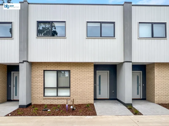 3 Leo Place, Cranbourne, Vic 3977 - For Rent