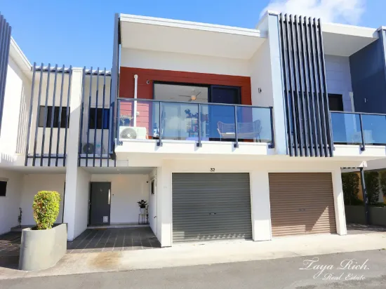 32/79 Macadie Way, Merrimac, Qld 4226