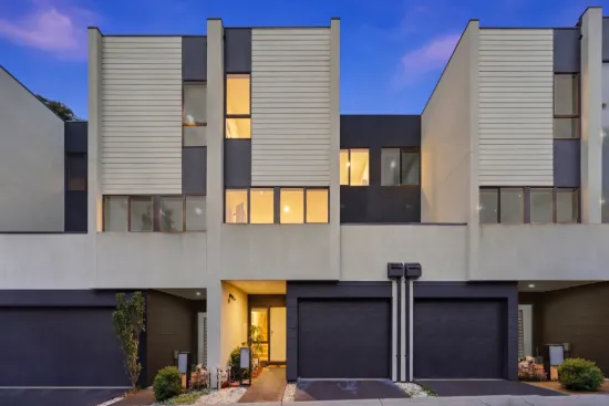 32 Kinsfolk Circuit, Doveton, Vic 3177