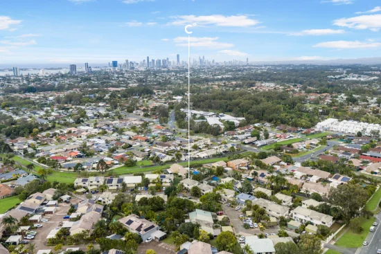 33/71 Olsen Avenue, Labrador, Qld 4215