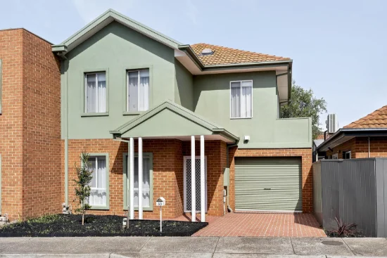 33 Balerno Circle, Gowanbrae, Vic 3043