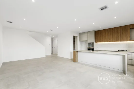 33 Silver Leaf Circuit, Doncaster, Vic 3108