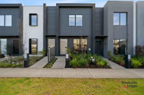 337 Waterhaven Boulevard, Point Cook, Vic 3030
