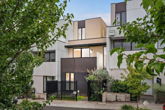 34 Harvest Court, Doncaster, Vic 3108