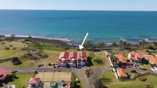 35/1 Pebble Beach, Coral Cove, Qld 4670