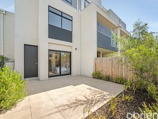 35 Shoreline Crescent, Carrum Downs, Vic 3201 - For Rent