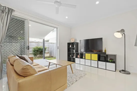 38/27 Sunflower Crescent, Calamvale, Qld 4116-Image