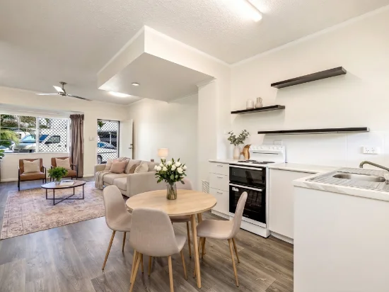 4/11 Brown Street, Woree, Qld 4868