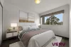 4/2 Clare Burton Crescent, Franklin, ACT 2913-Image