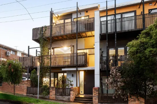 4/2 McCracken Avenue, Northcote, Vic 3070