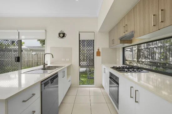 4/24 Comer Street, Coopers Plains QLD 4108-Image