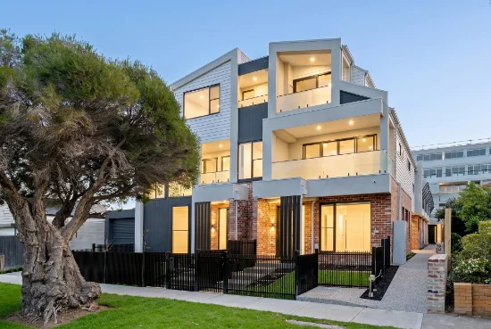 4/31 Bent St, Altona, Vic 3018 - For Rent