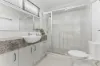 4/61 Queens Road, Everton Hills, Qld 4053-Image